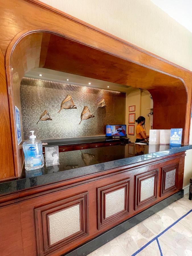 Hotel Fenix Los Mochis Bagian luar foto
